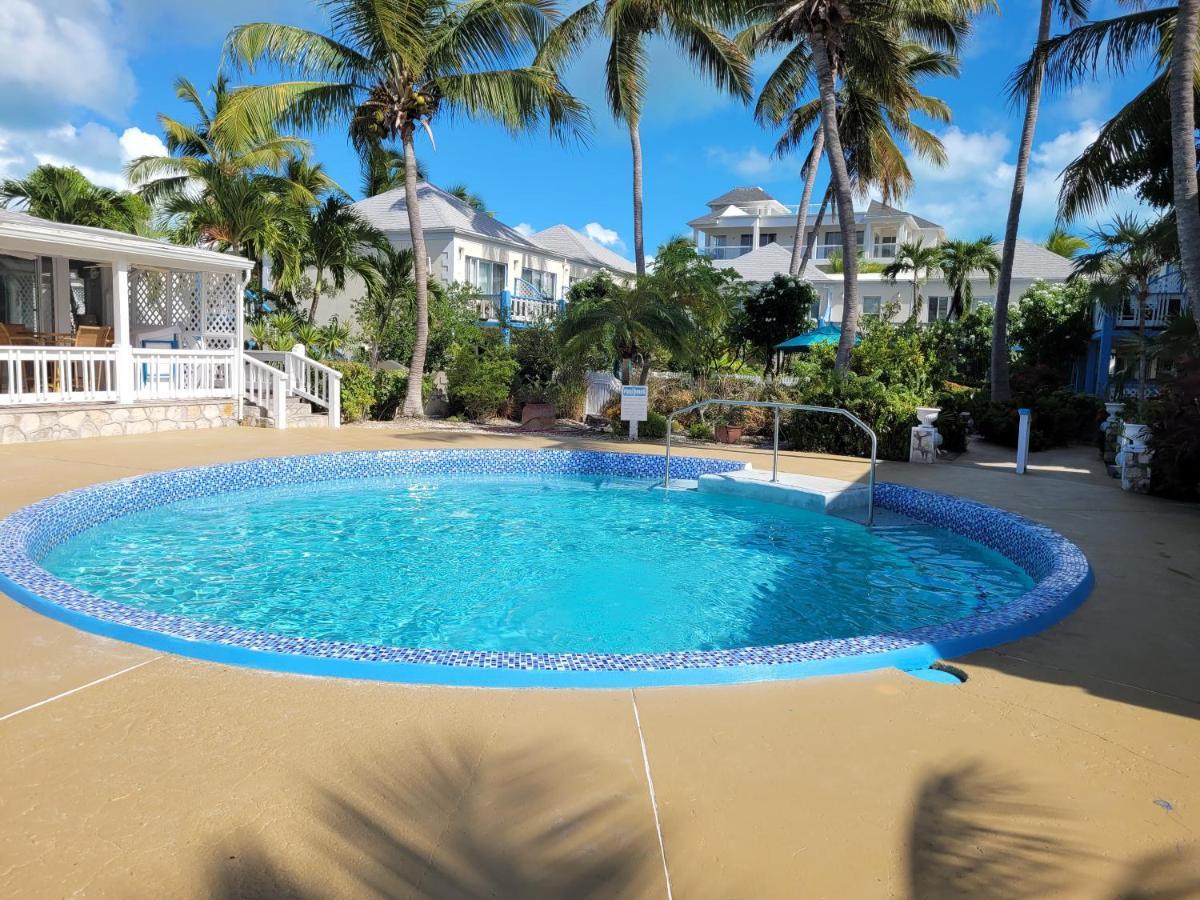 Sibonne Beach Hotel Grace Bay Eksteriør billede