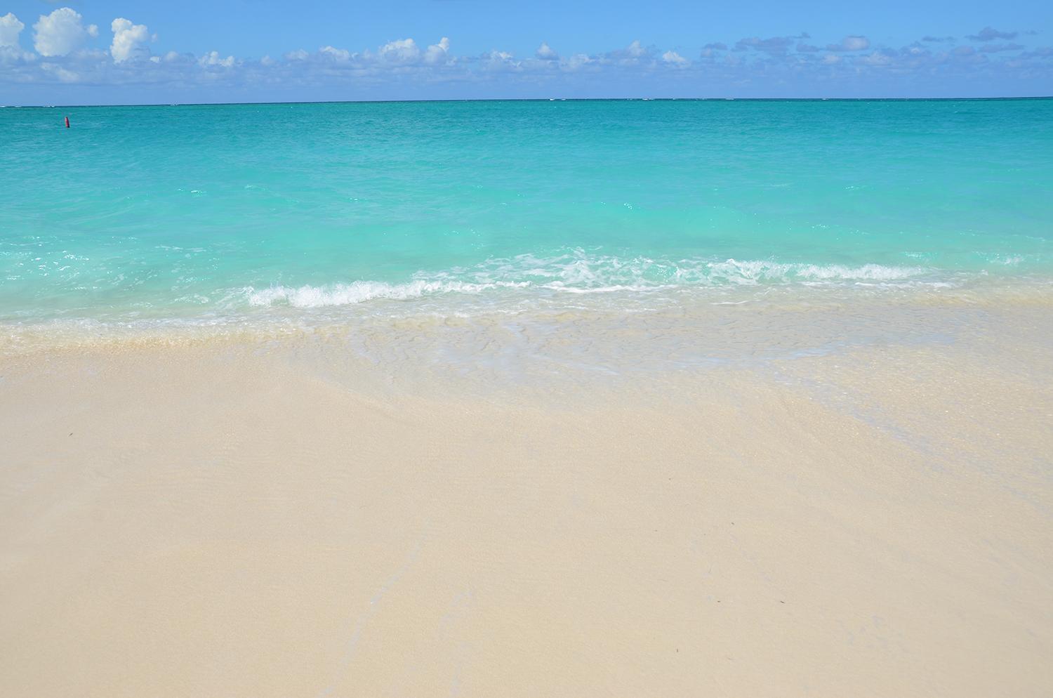Sibonne Beach Hotel Grace Bay Eksteriør billede