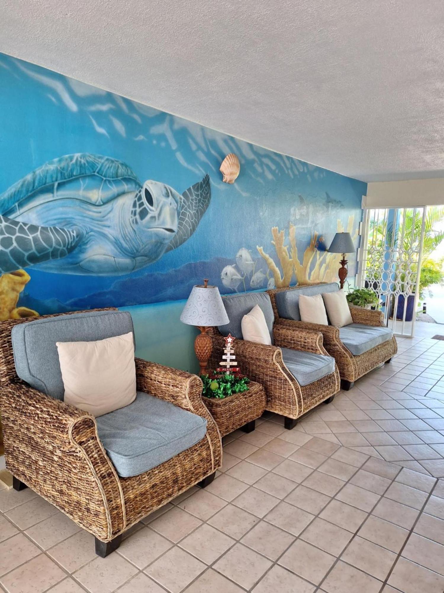 Sibonne Beach Hotel Grace Bay Eksteriør billede