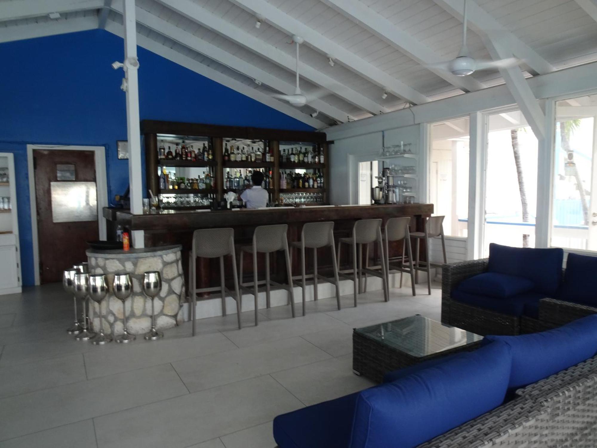 Sibonne Beach Hotel Grace Bay Eksteriør billede