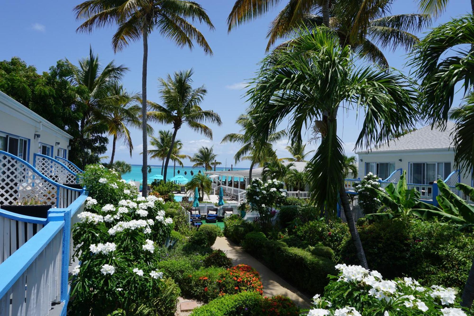 Sibonne Beach Hotel Grace Bay Eksteriør billede