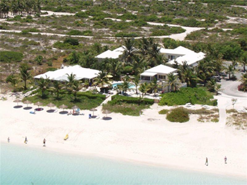 Sibonne Beach Hotel Grace Bay Eksteriør billede